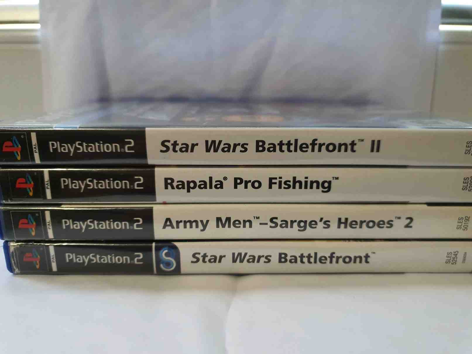 balíček 4 ks her playstation 2-EN-PAL-