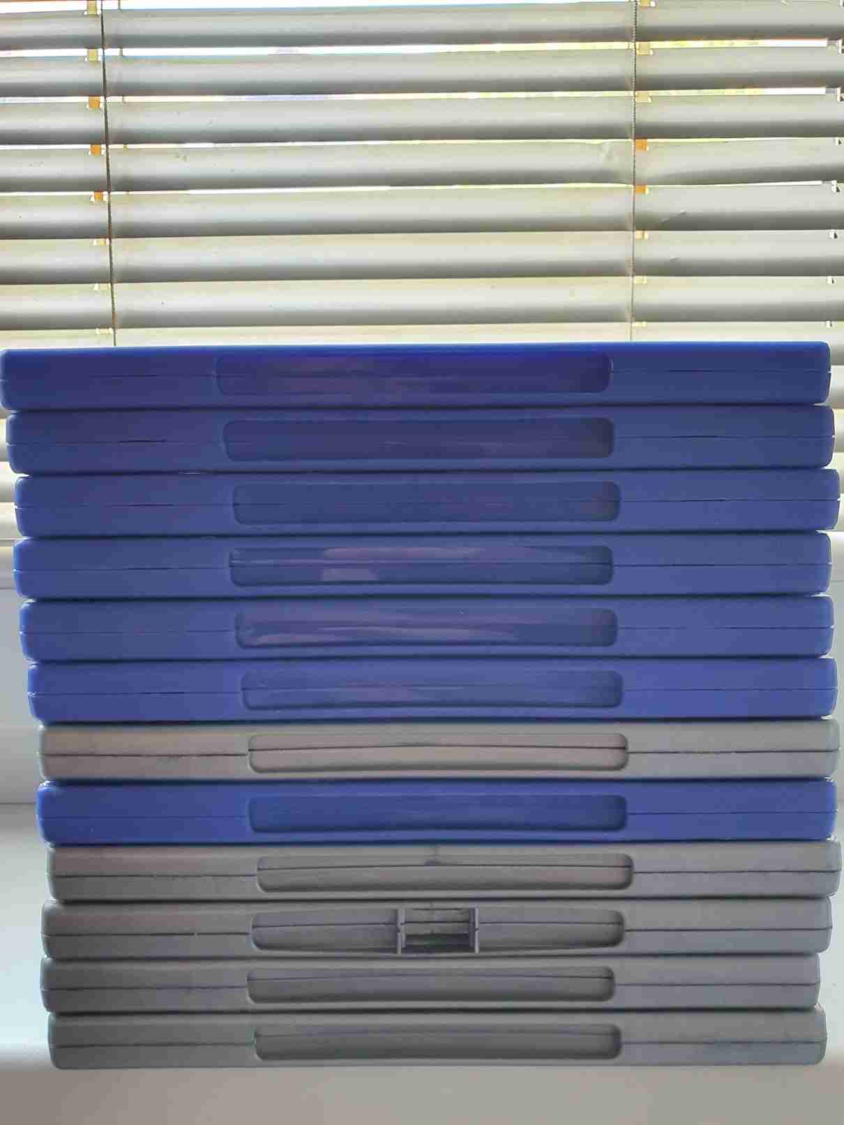 12X PS2 KRABIČKA