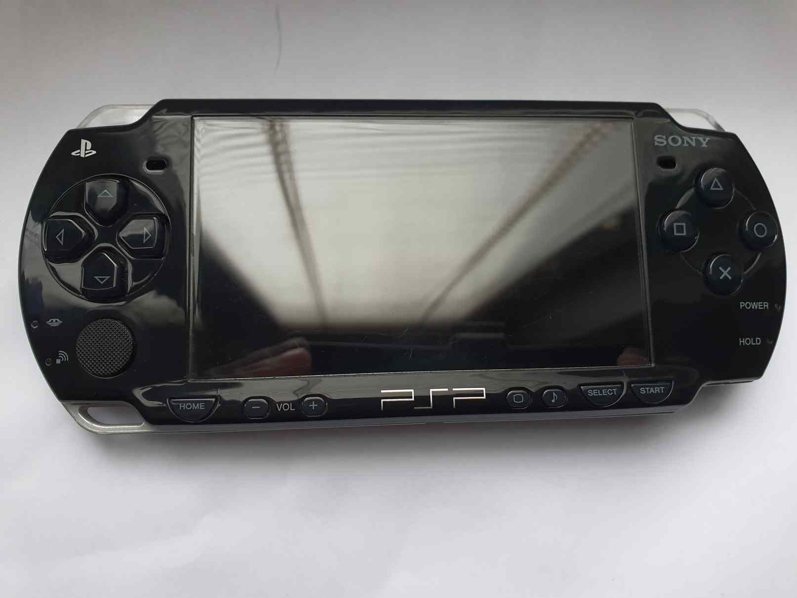 PSP PORTABLE 3004 -+ krabice - dohoda email
