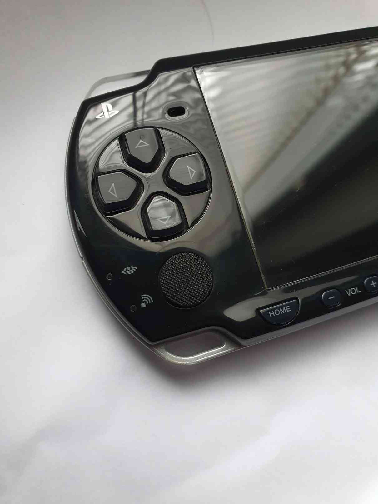 PSP PORTABLE 3004 -+ krabice - dohoda email