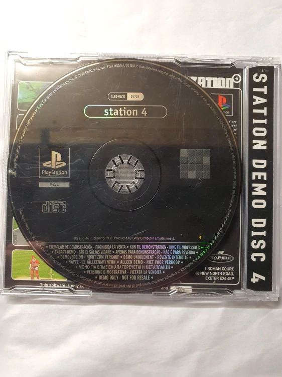 DEMO 4 UK MAGAZÍN -EN