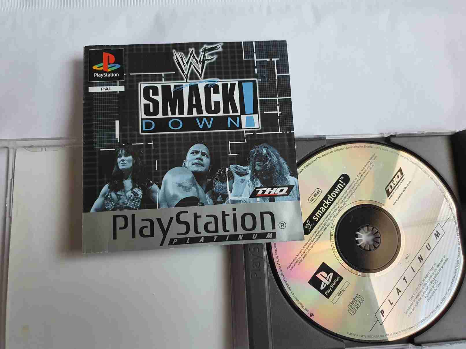 SMACKDOWN-EN-PAL-PLATINUM-