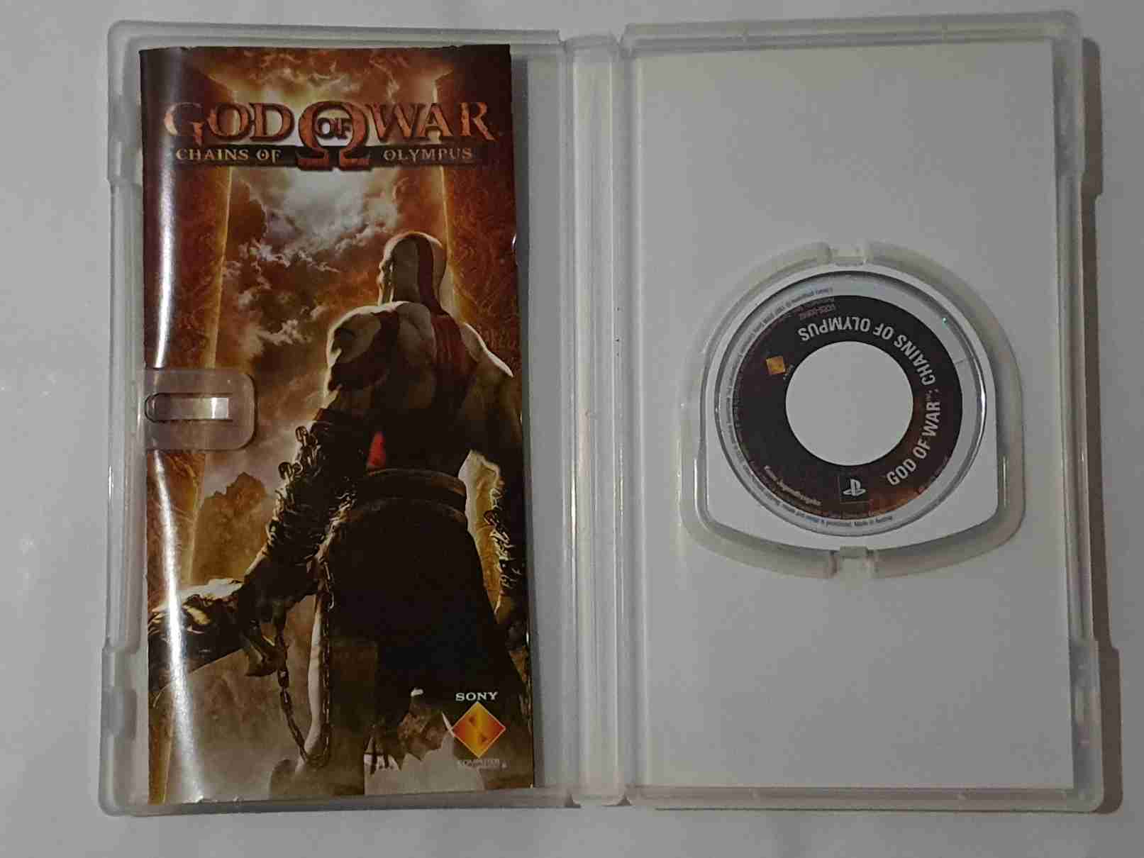GOD OF WAR CHAINS OF OLYMPUS-EN-ESSENTIALS