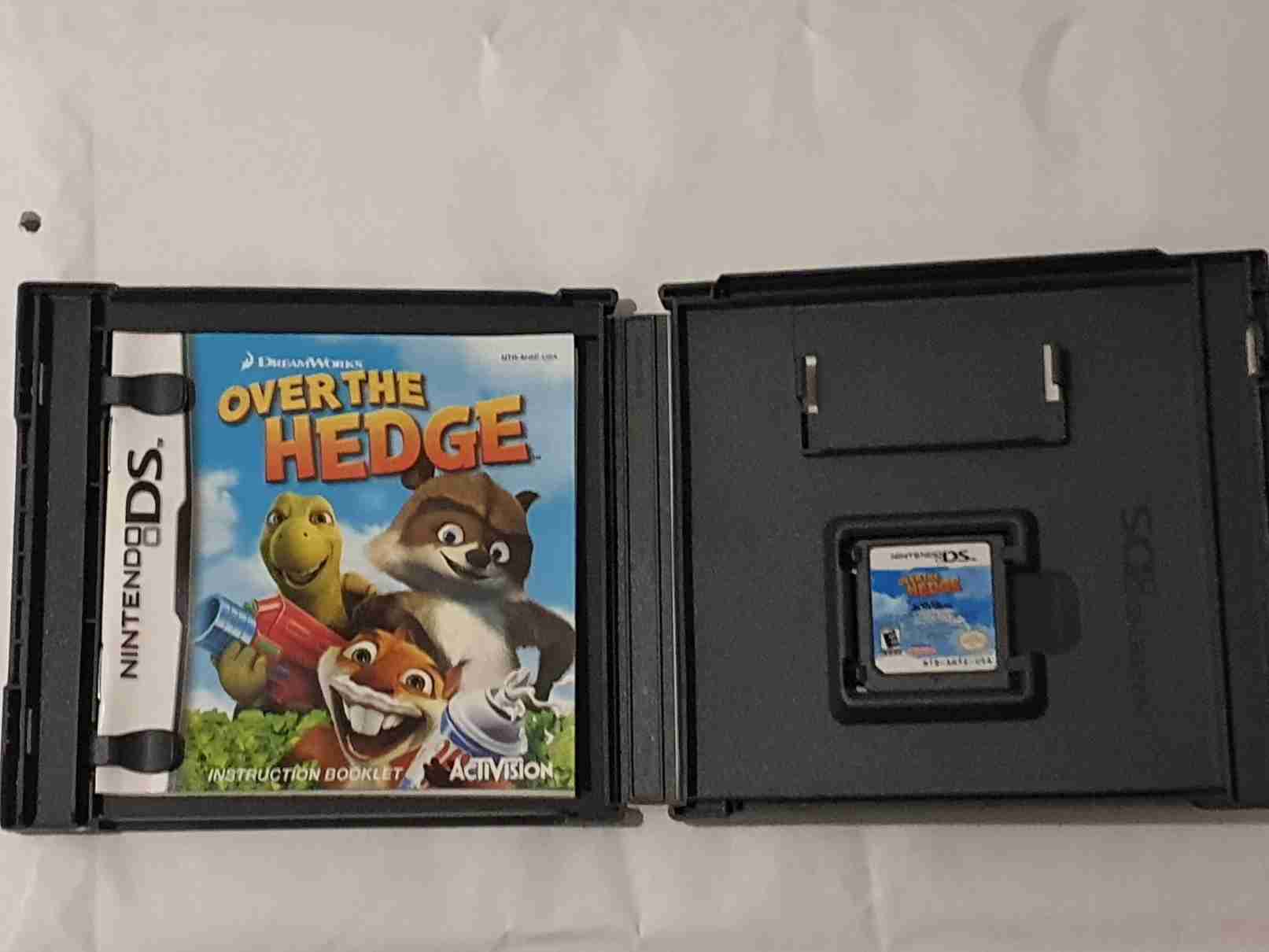 OVER THE HEDGE -USA-