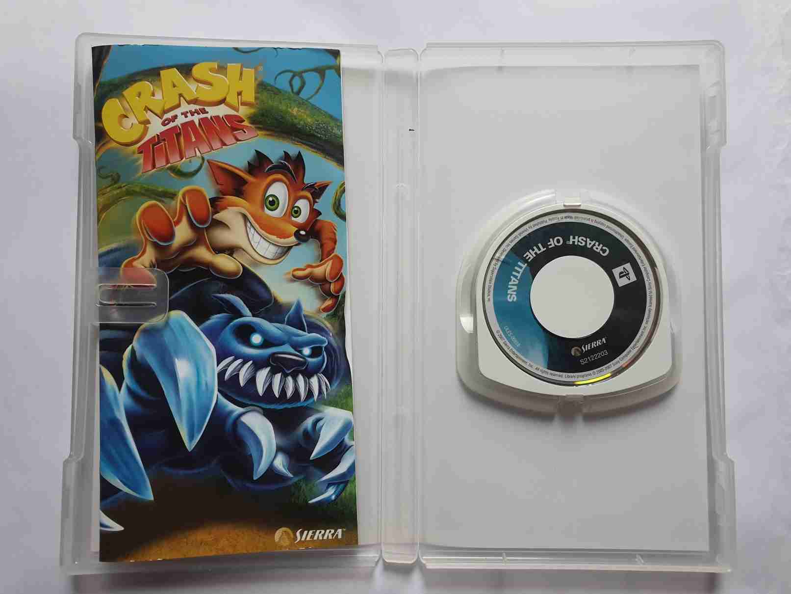 CRASH OF THE TITANS-EN- ESSENTIALS -