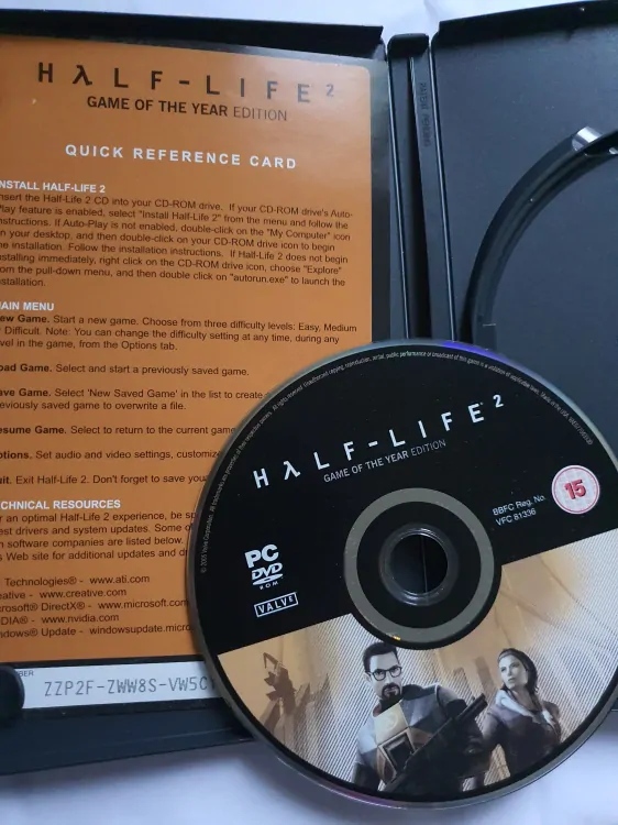 HALF-LIFE 2 GAME OF THE YEAR EDITION -EN-