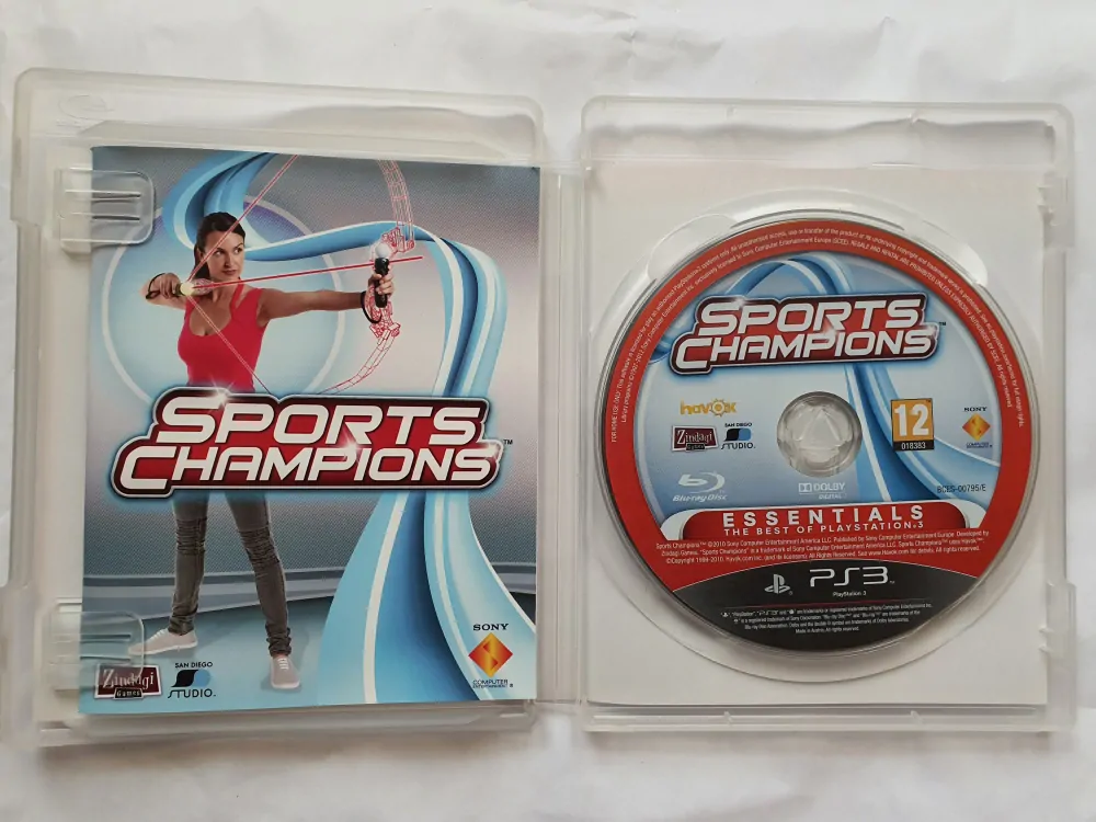 SPORTS CHAMPIONS -EN-ESSENTIALS