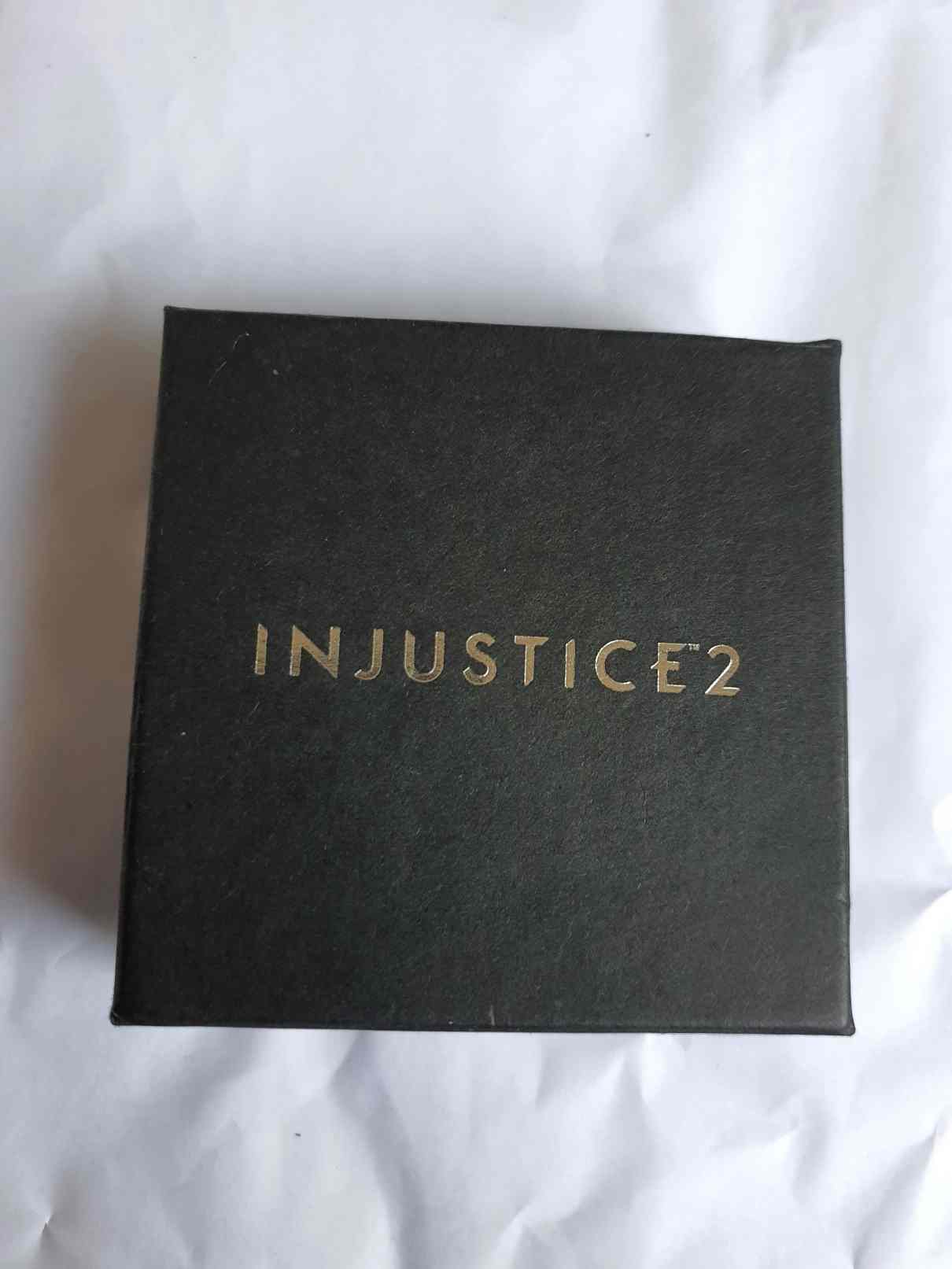 INJUSTICE 2 OTVÍRÁK NA LAHVE