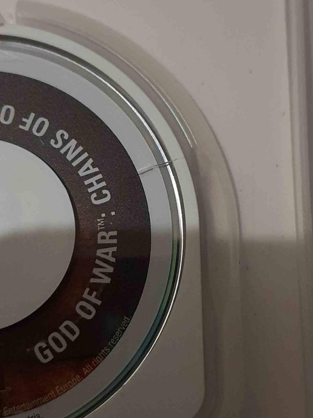 GOD OF WAR CHAINS OF OLYMPUS-EN-ESSENTIALS