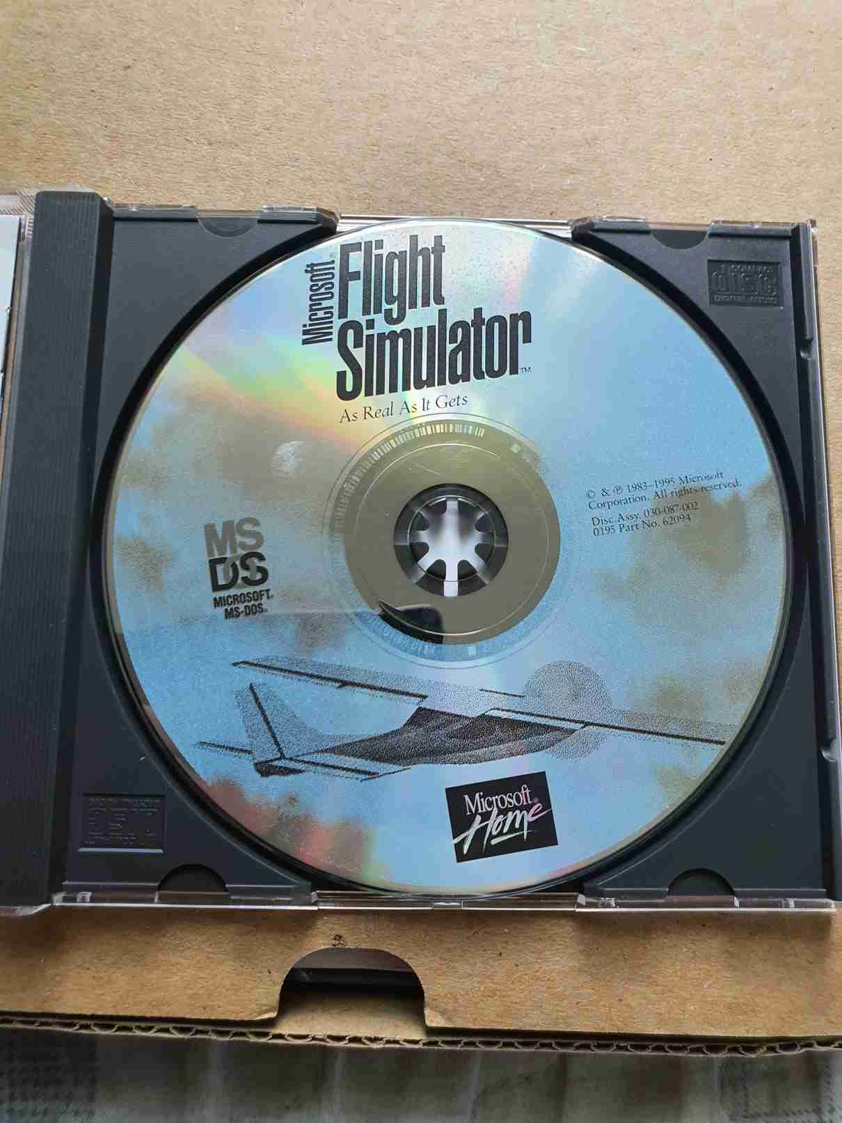 MICROSOFT FLIGHT SIMULATOR 