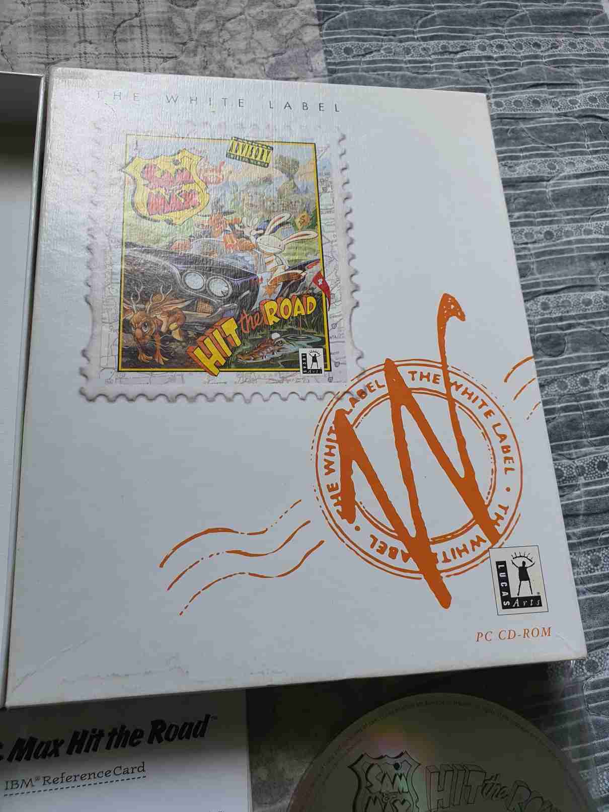 SAM AND MAX -HIT THE ROAD
