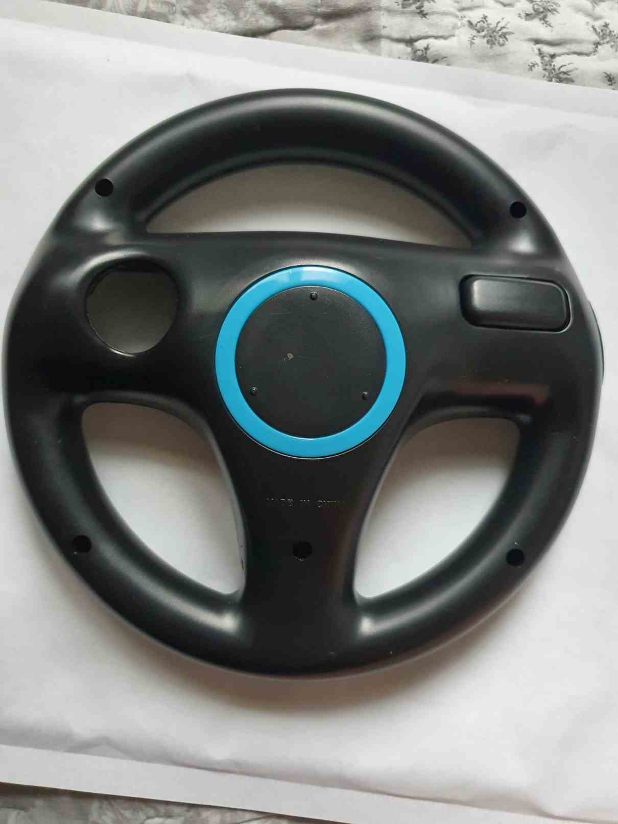 NINTENDO WII - VOLANT PRO ZÁVODNÍ HRY 
