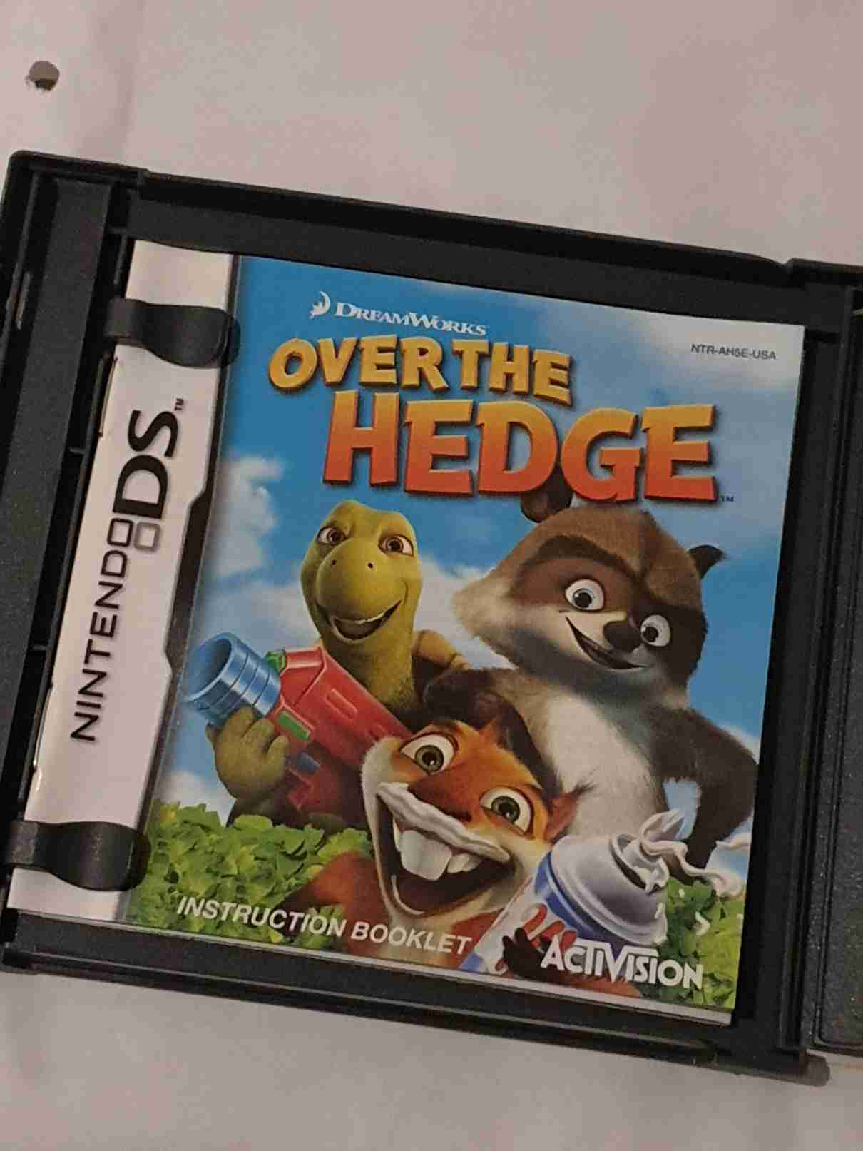 OVER THE HEDGE -USA-