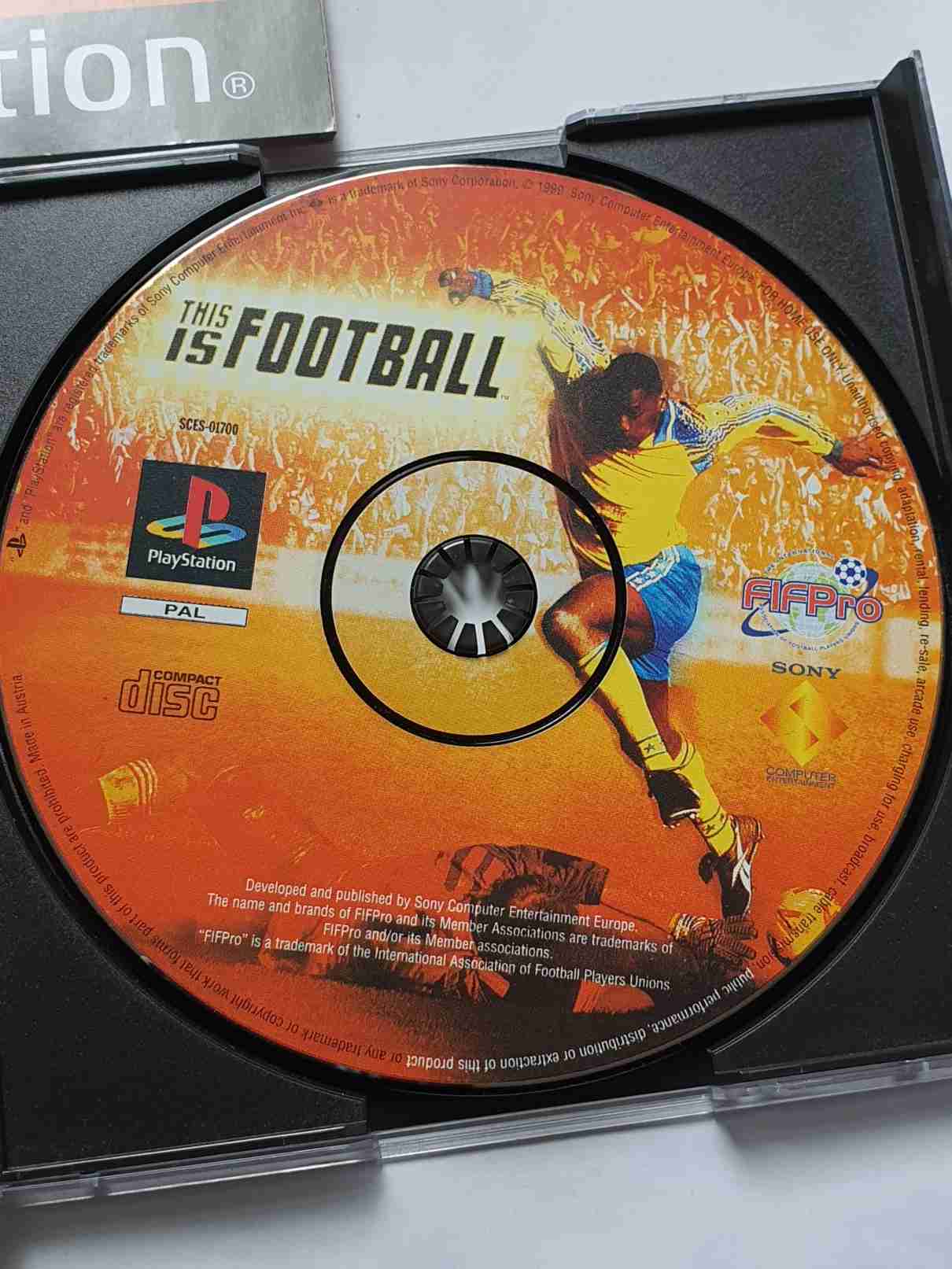 THIS IS FOOTBALL -EN-