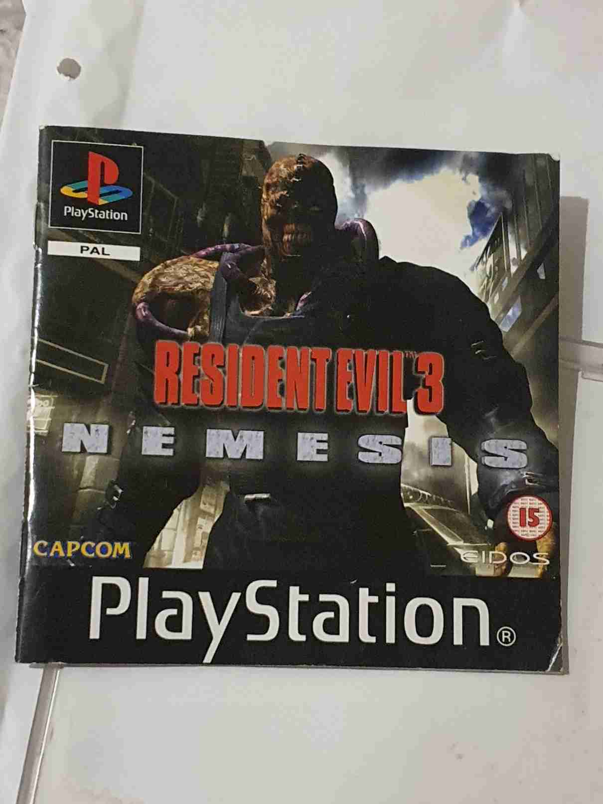 RESIDENT EVIL 3 NEMESIS -EN-