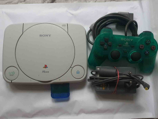 PLAYSTATION 1 SLIM 