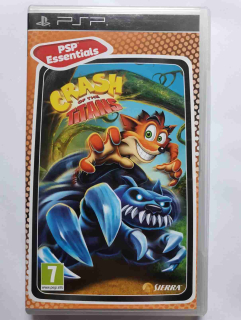 CRASH OF THE TITANS-EN- ESSENTIALS - 