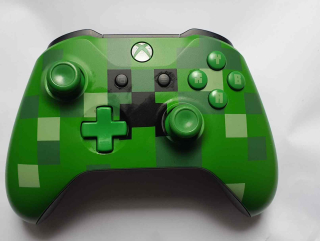 XBOX ONE GAMEPAD - MINECRAFT -